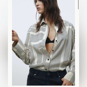 H&M Twill Geometric Print Blouse